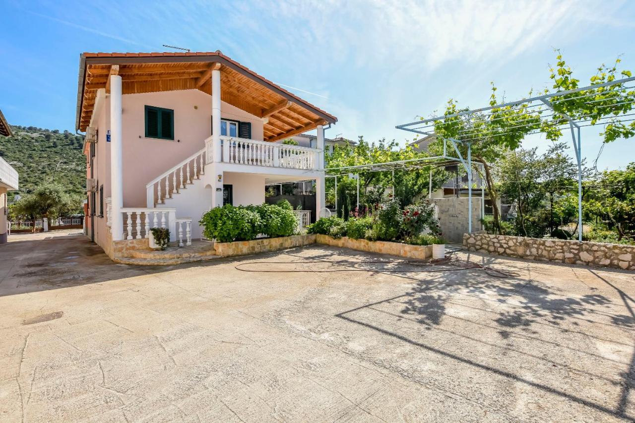 Вилла House Lucija Рогозница Экстерьер фото